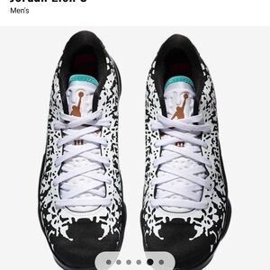 Nike Men's Black and Blue Athletic Shoes